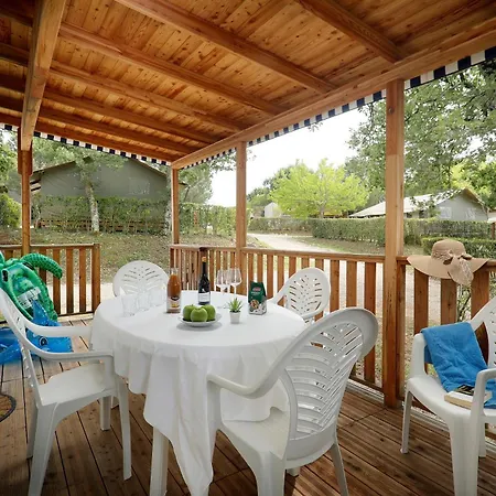 Albatross Mobile Homes On Valamar Lanterna Prázdninový areál