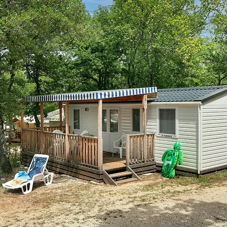 Prázdninový areál Albatross Mobile Homes On Valamar Lanterna