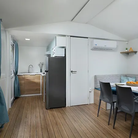 Village de vacances Albatross Mobile Homes On Valamar Lanterna 4*