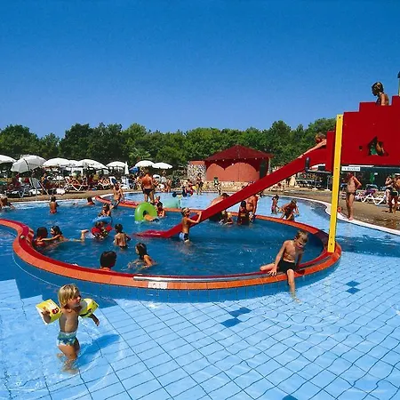 Albatross Mobile Homes On Valamar Lanterna Prázdninový areál 4*